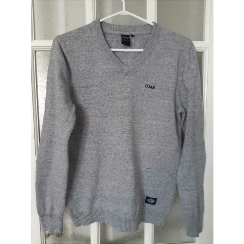 DJAB/ 100 % Cotton Grey V Neck Sweater